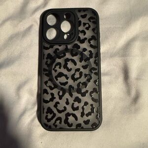 Leopard Print Phone Case - Black